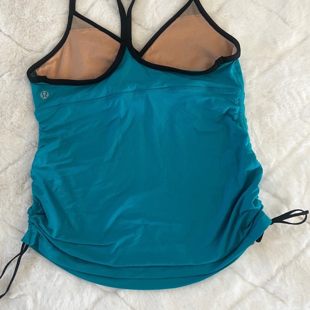 Lululemon - Picture 4 of 4